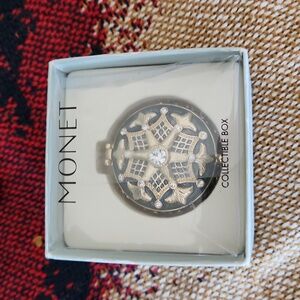 Monet Snoflake Enamel Collectible Keepsake Trinket Box New In Box